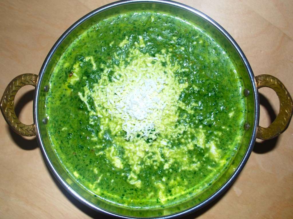 Palak paneer: Paneer i en mild spinatcurry