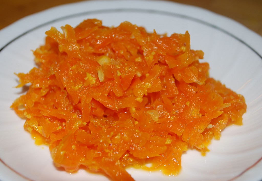 Gajar halwa: En herlig og enkel indisk dessert med gulrot som hovedingrediens.